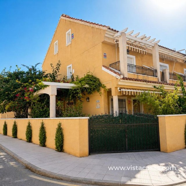Townhouse - Sale - Pilar de la Horadada - Torre de la Horadada