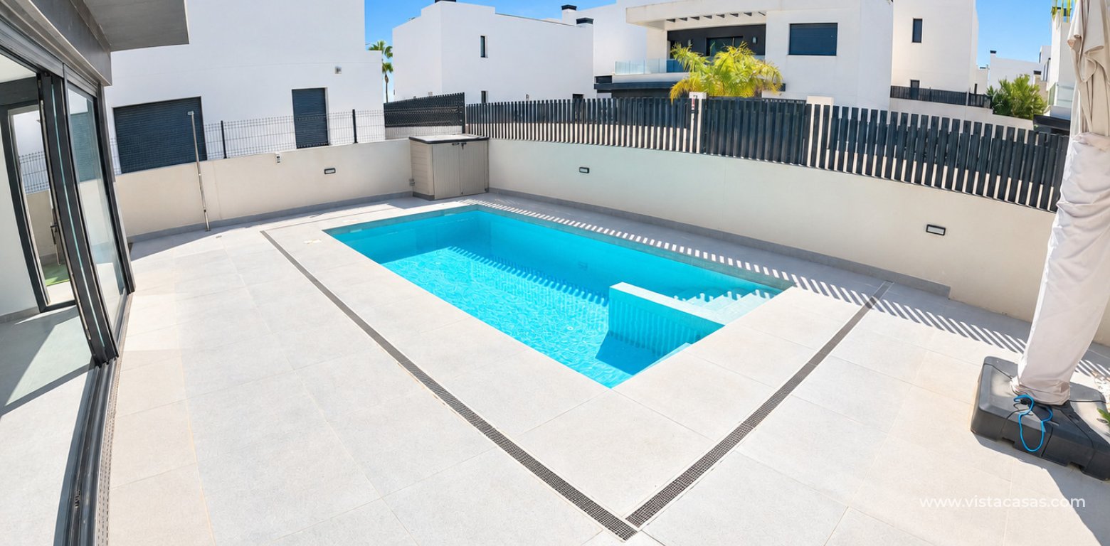 Sale - Villa - Algorfa - La Finca Golf Resort