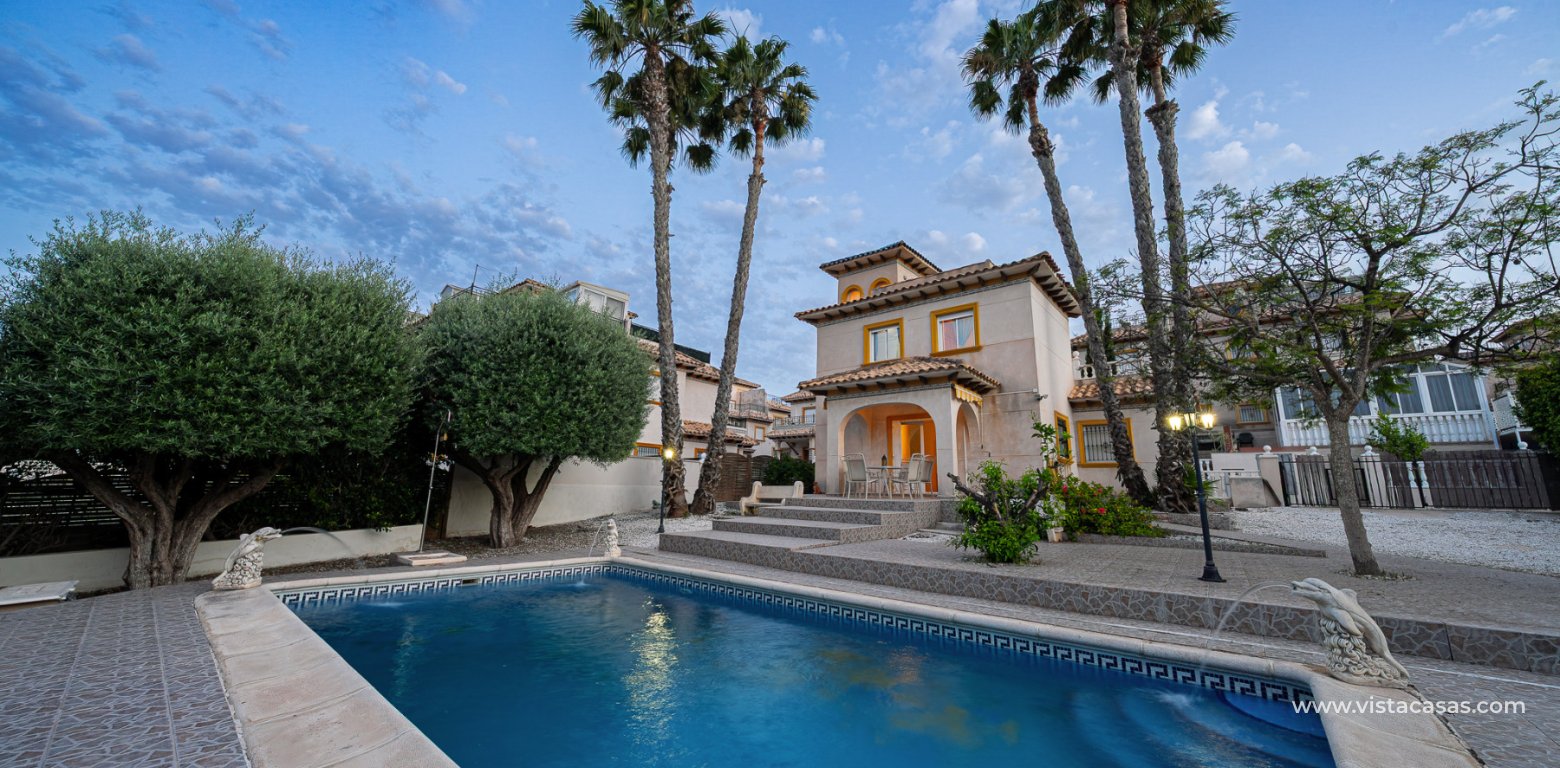 Resale - Villa - Playa Flamenca