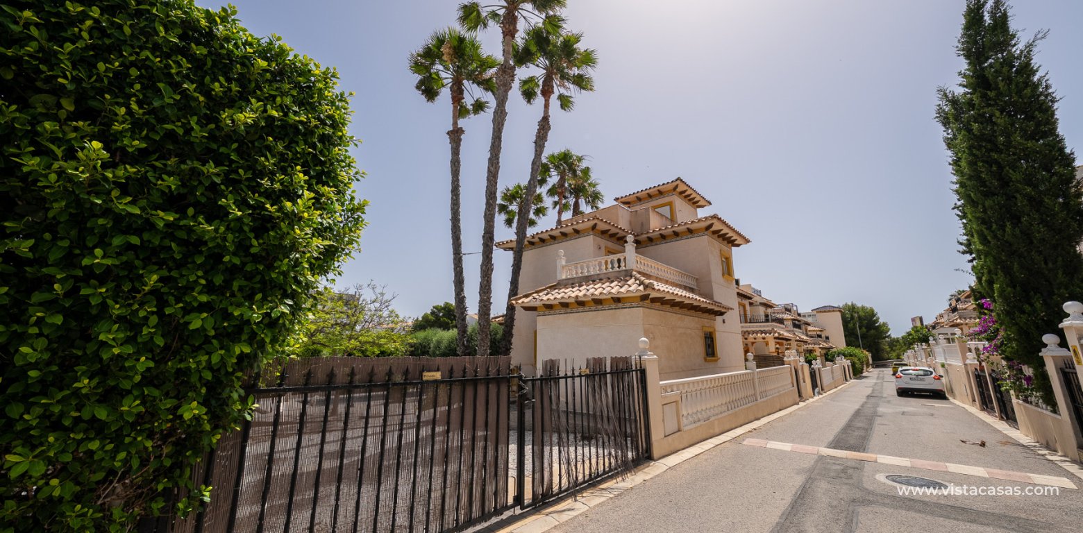 Resale - Villa - Playa Flamenca
