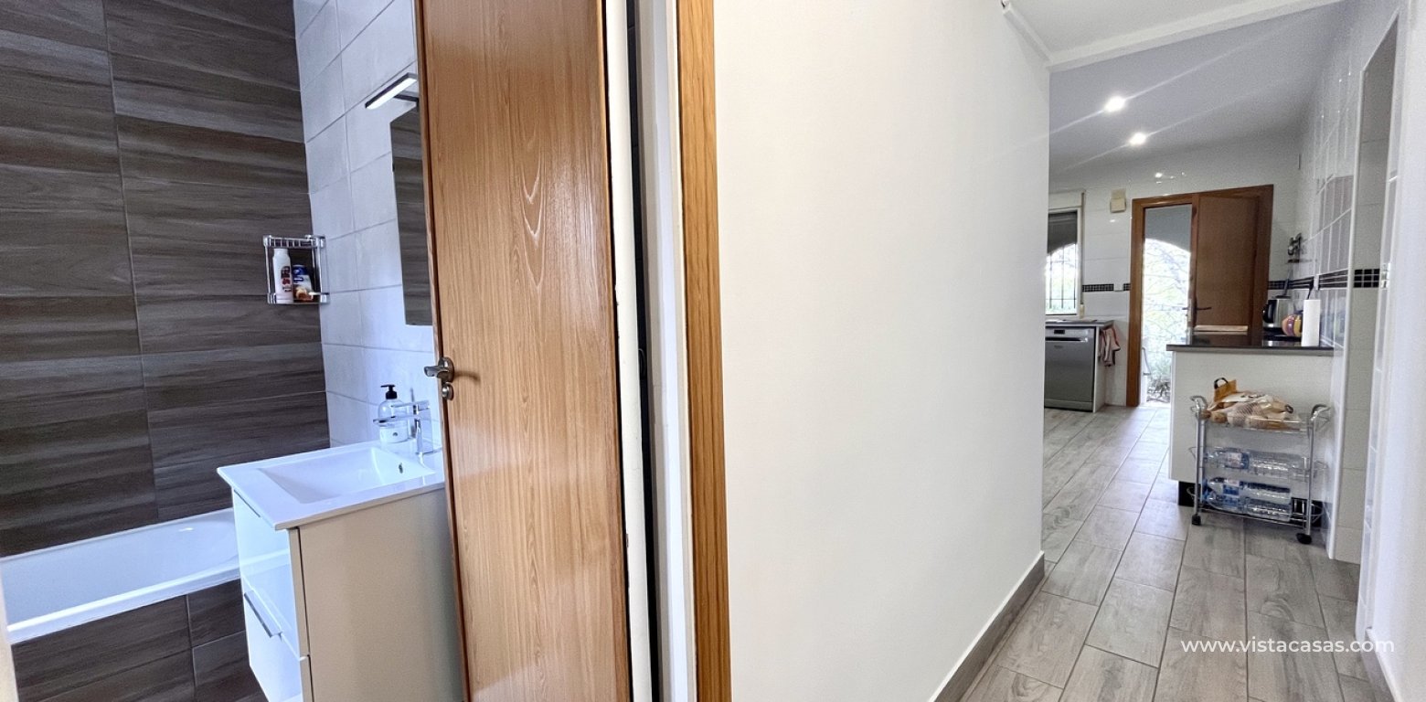 Resale - Villa - Pinar de Campoverde