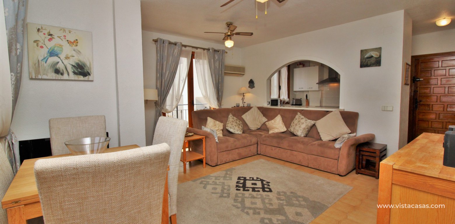 Apartment for sale with tourist licence in the Villamartin Plaza lounge