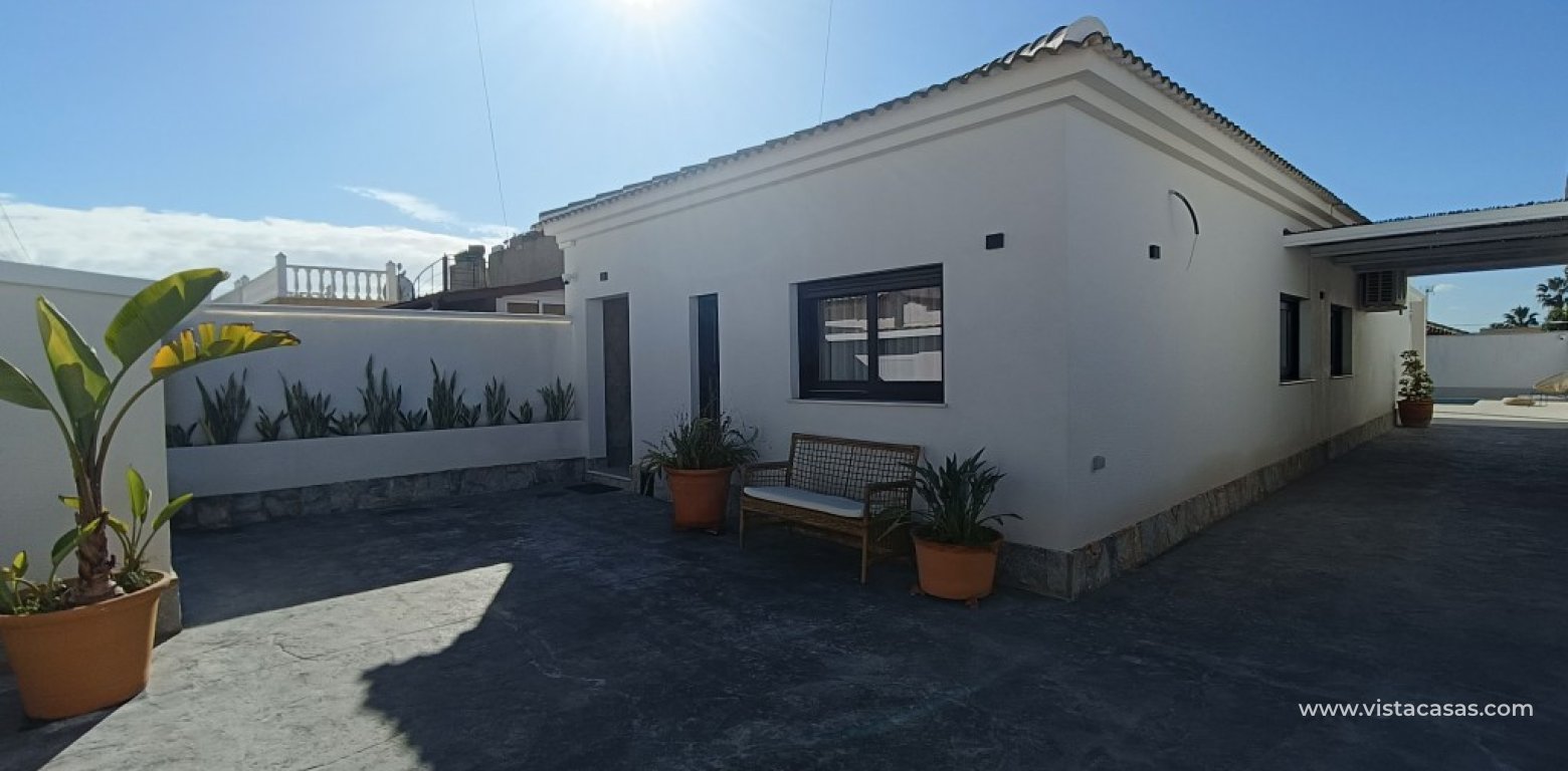 Sale - Villa - Torrevieja - El chaparral