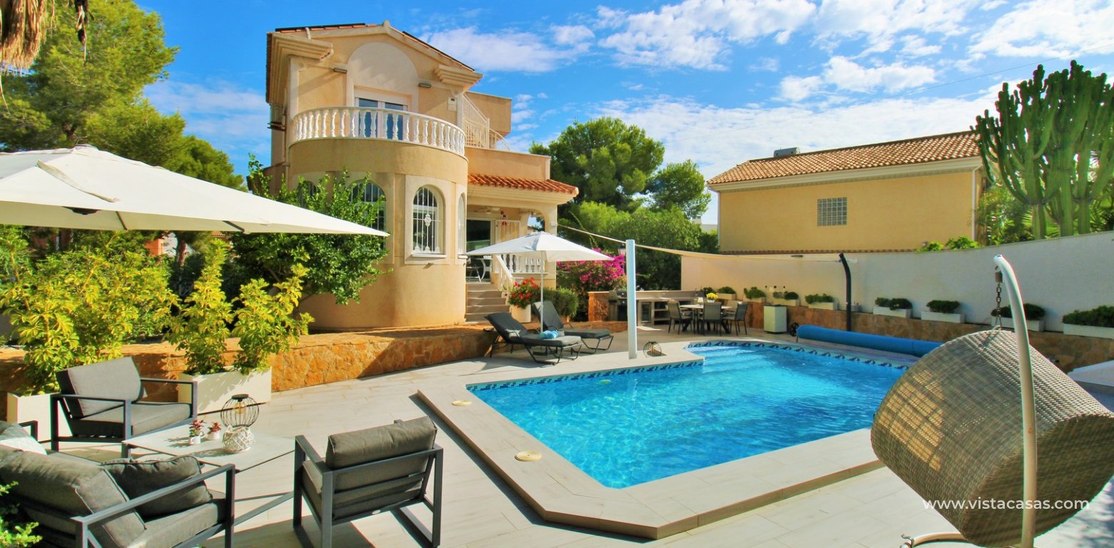 Resale - Villa - Villamartin