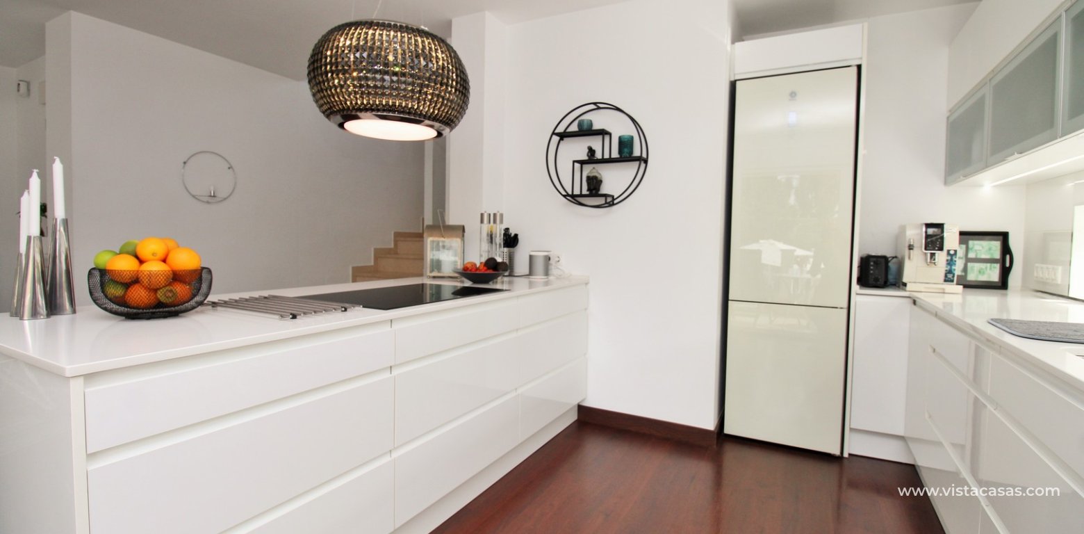 Resale - Villa - Villamartin
