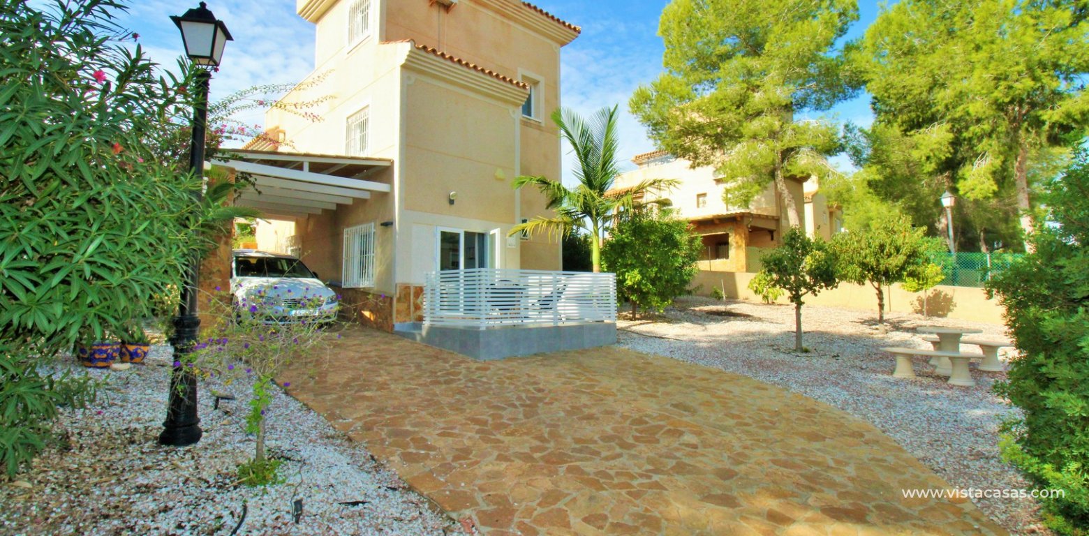 Resale - Villa - Villamartin