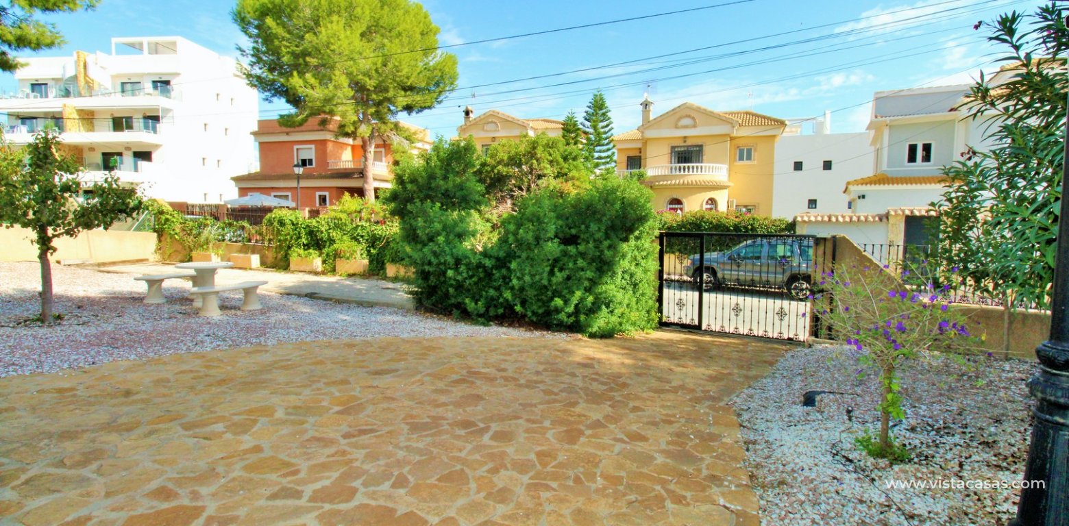 Resale - Villa - Villamartin