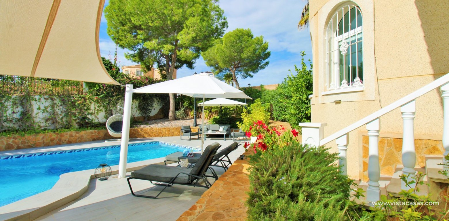 Resale - Villa - Villamartin