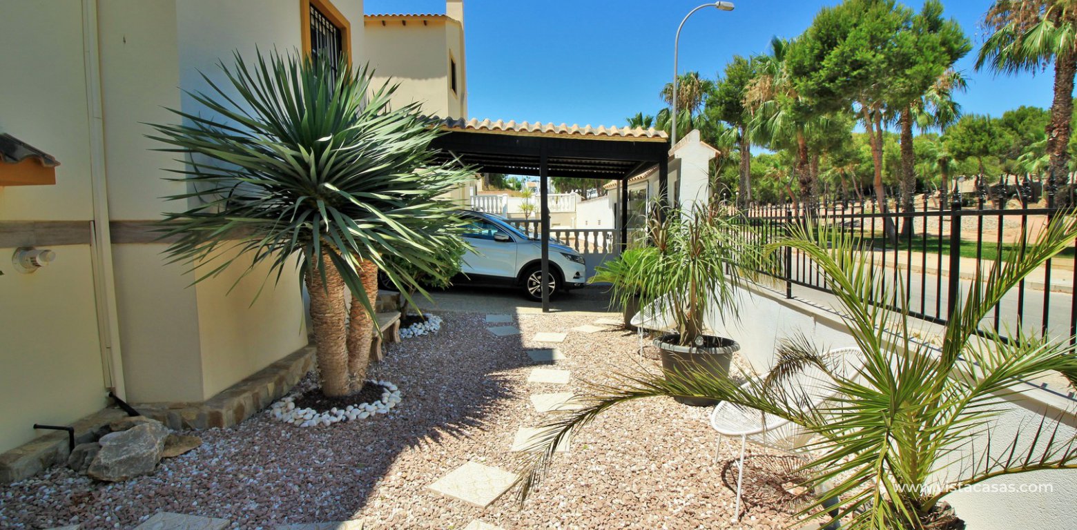 Detached villa for sale in Rioja V Los Dolses garden front