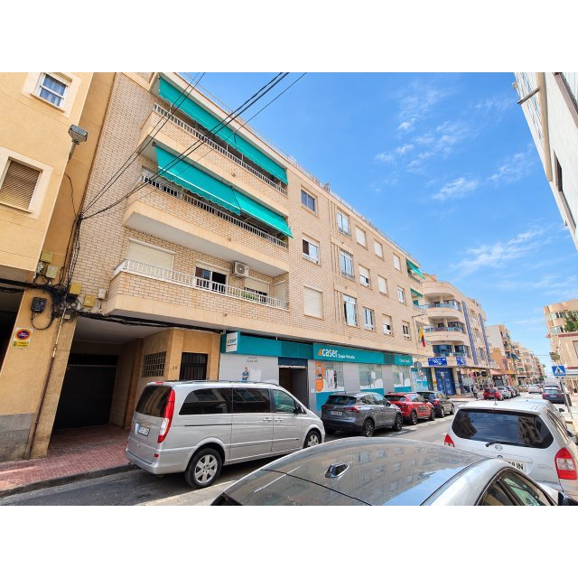 Appartement - Sale - Torrevieja - Torrevieja