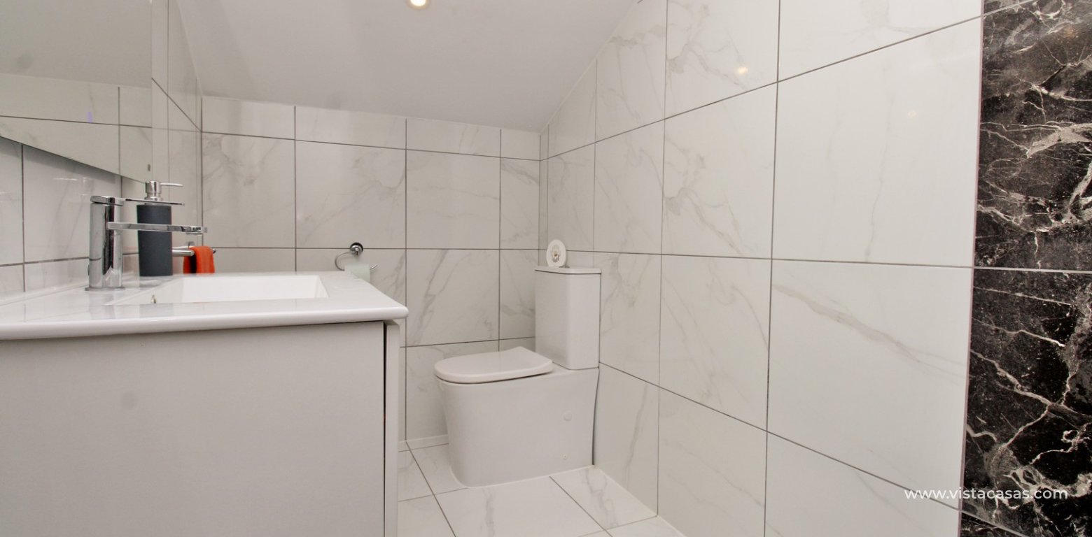 ully renovated 3 bedroom Buhardilla townhouse for sale in Verdemar III Villamartin en-suite bathroom