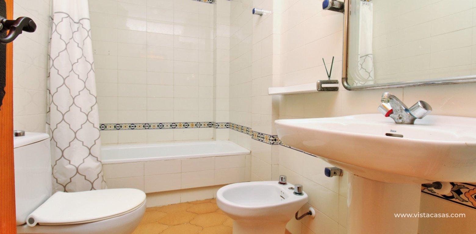 South Facing Penthouse for sale in Villamartin Plaza bathroom