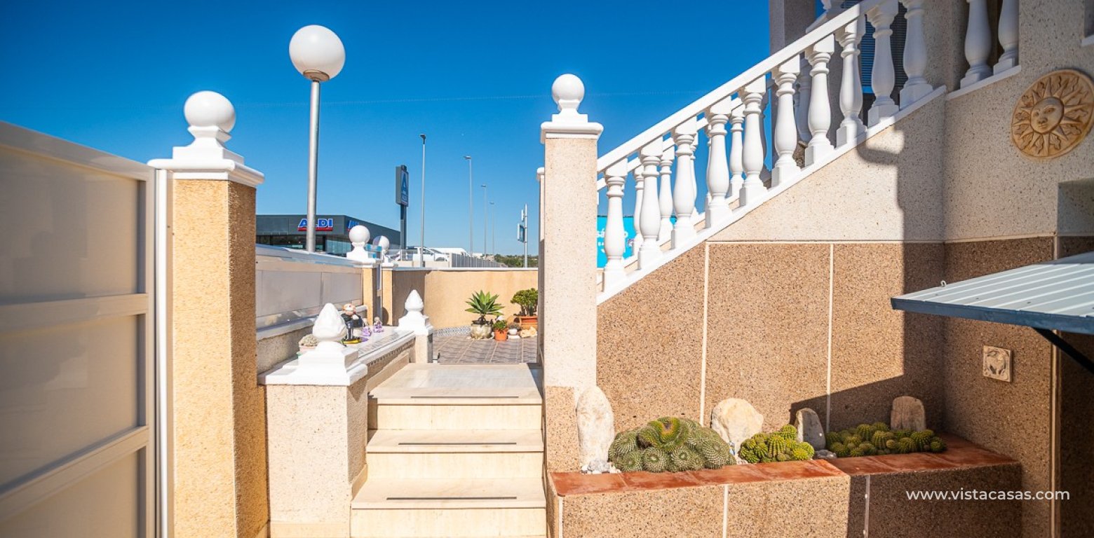 Resale - Villa - Los Altos