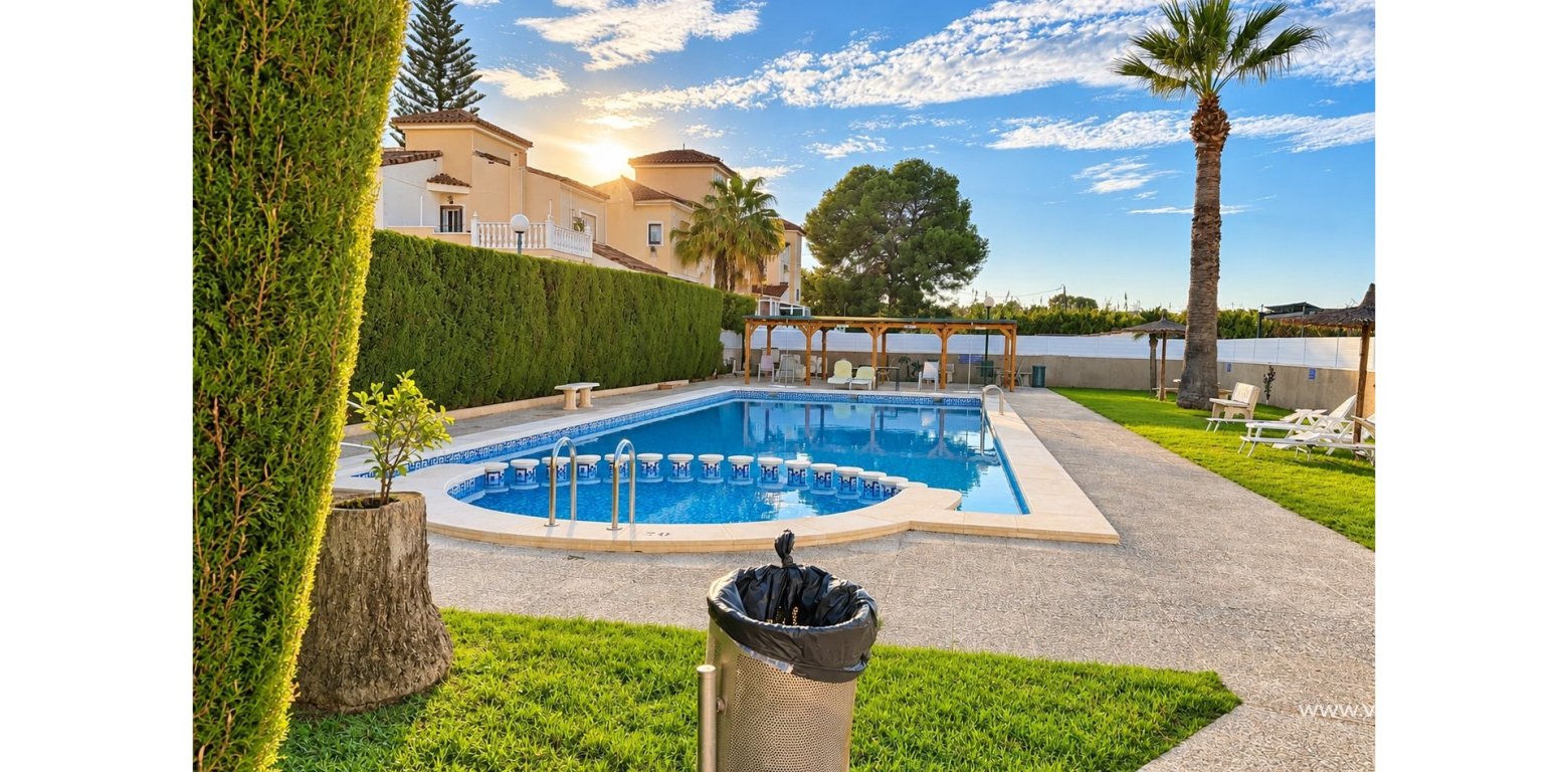Sale - Townhouse - Algorfa