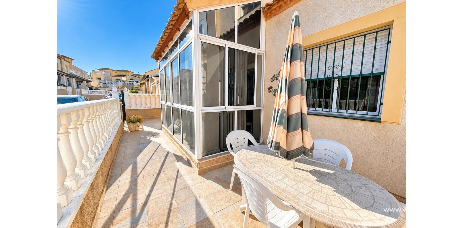 Sale - Townhouse - Algorfa