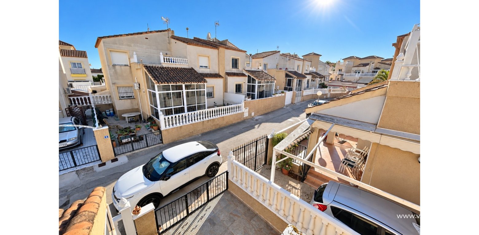 Sale - Townhouse - Algorfa