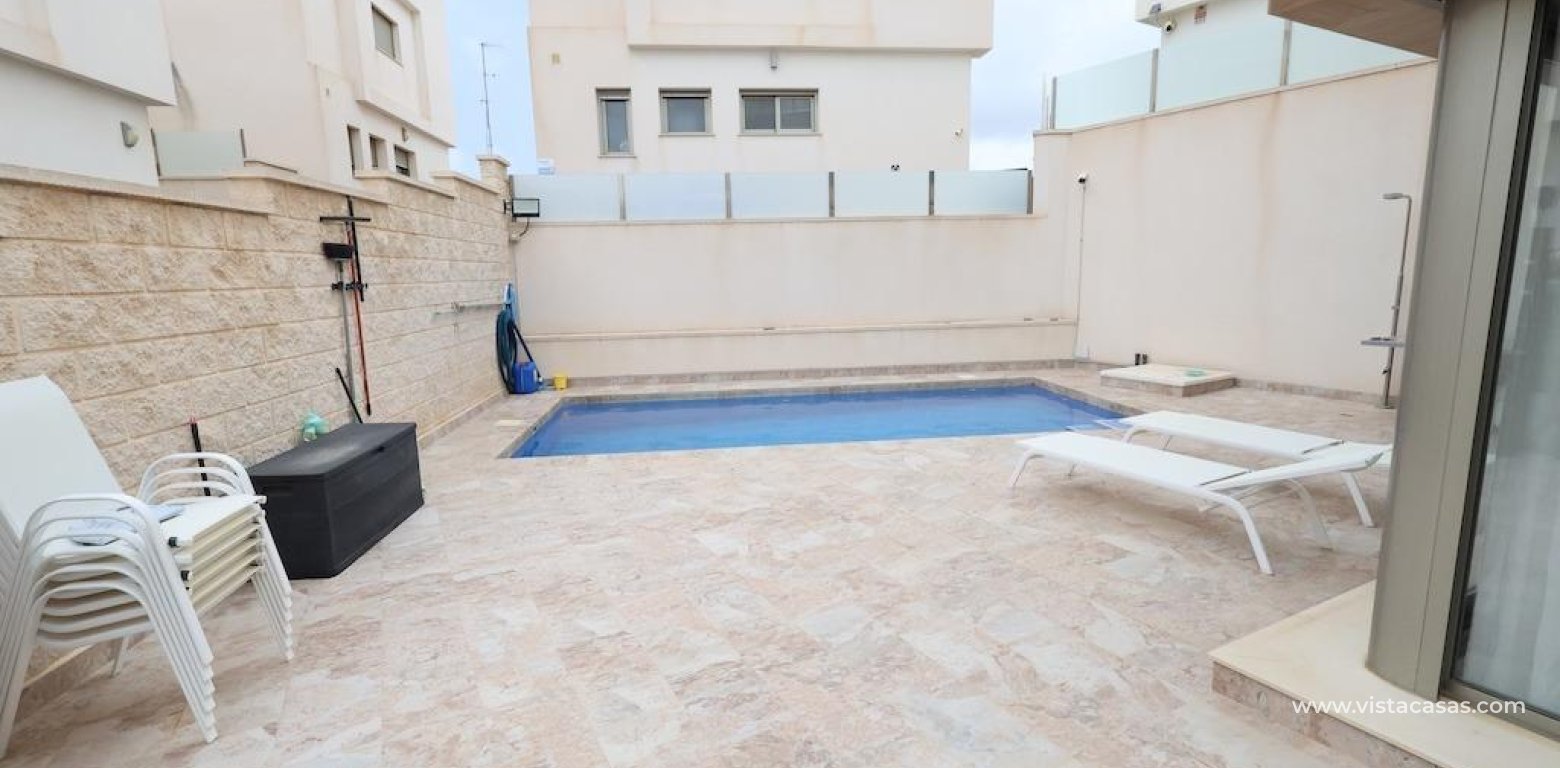 Sale - Villa - Villamartin