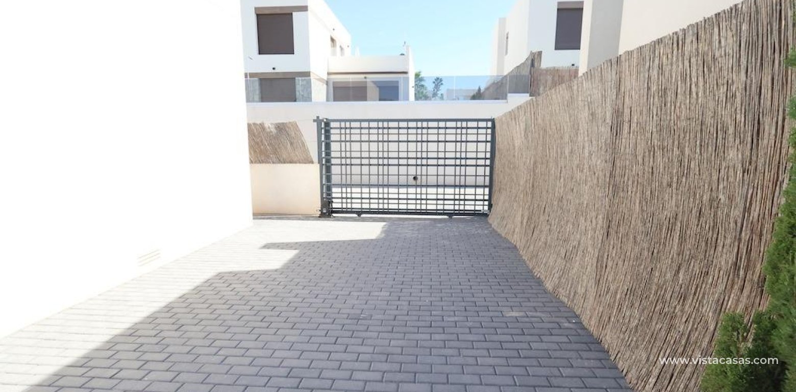 Sale - Villa - Algorfa - La Finca Golf Resort