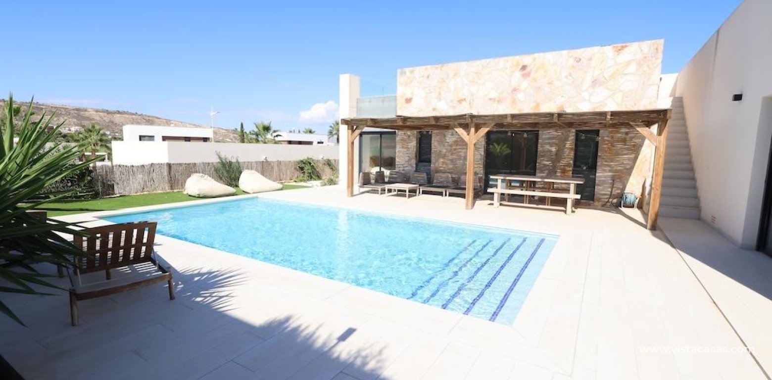 Sale - Villa - Algorfa - La Finca Golf Resort