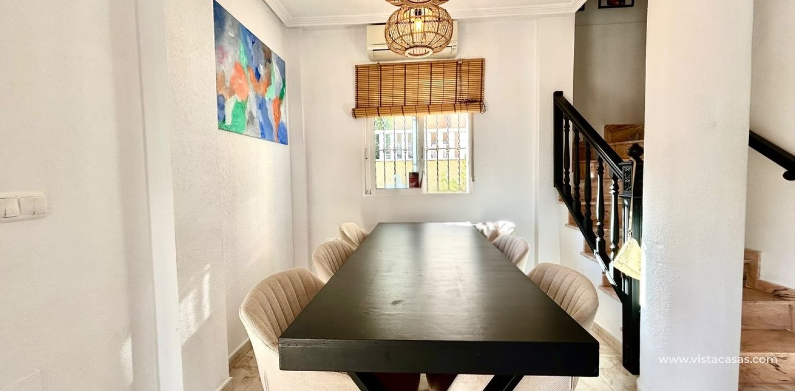 Sale - Villa - Villamartin
