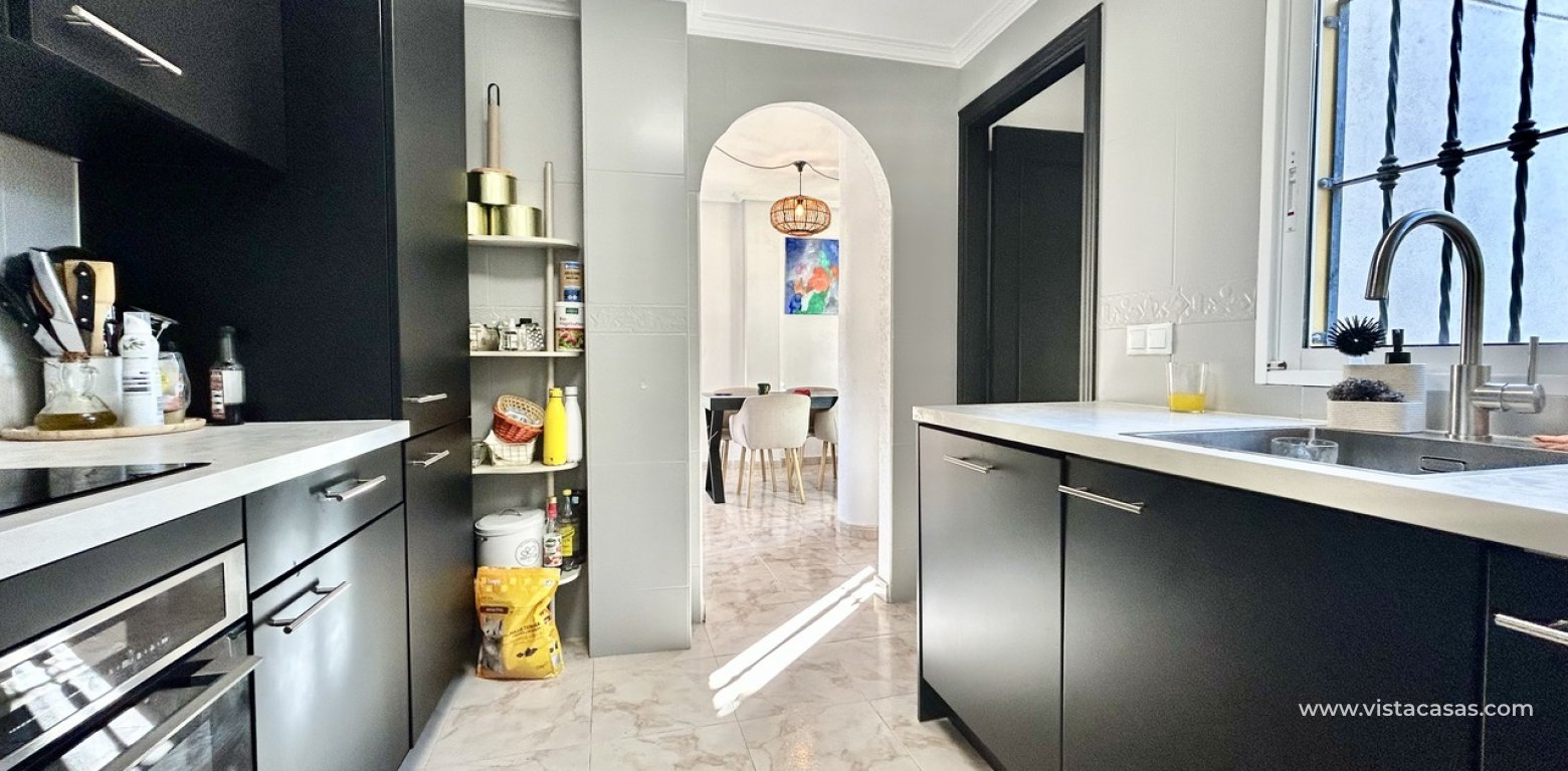 Sale - Villa - Villamartin