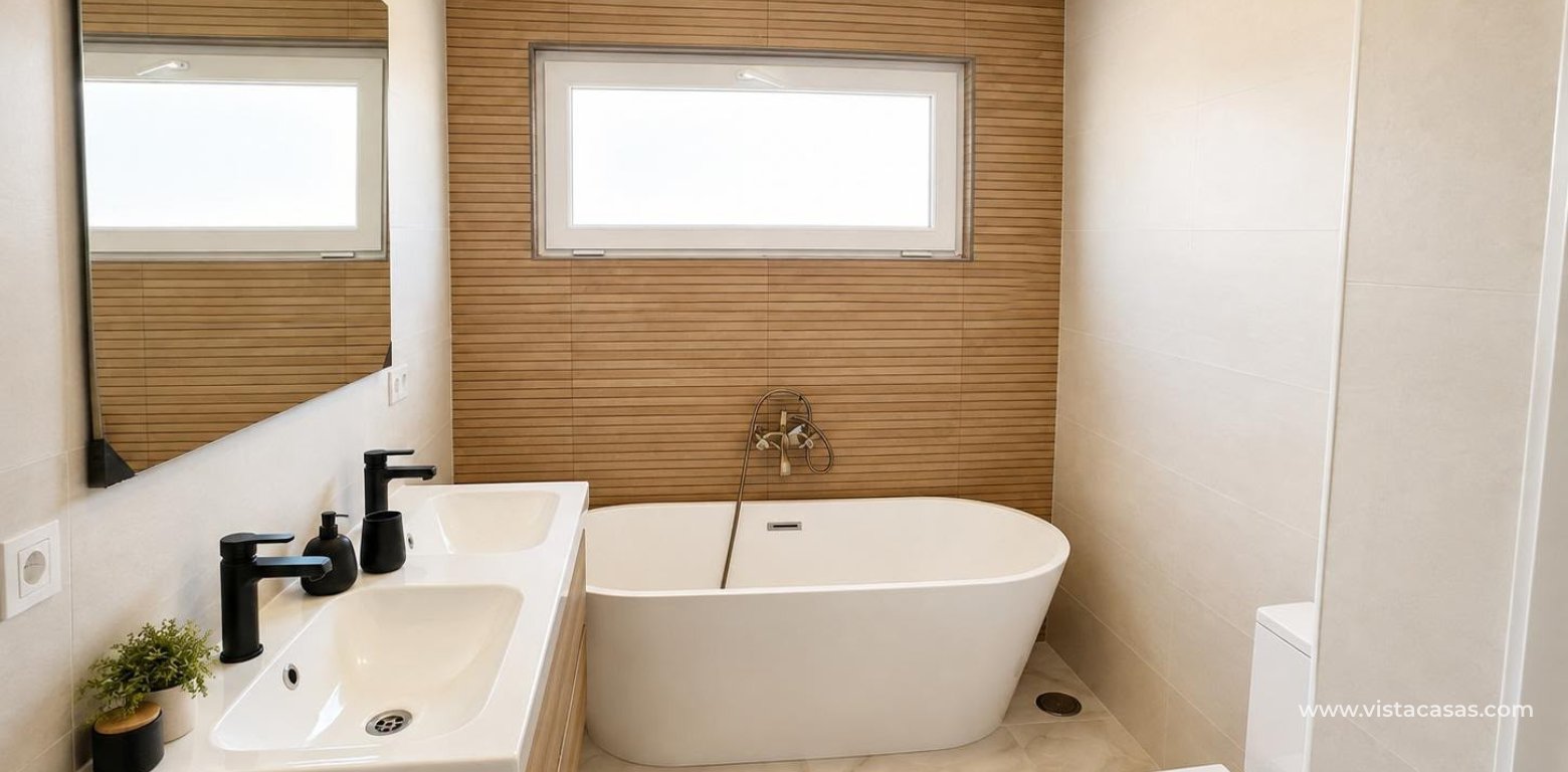 Resale - Townhouse - Los Balcones