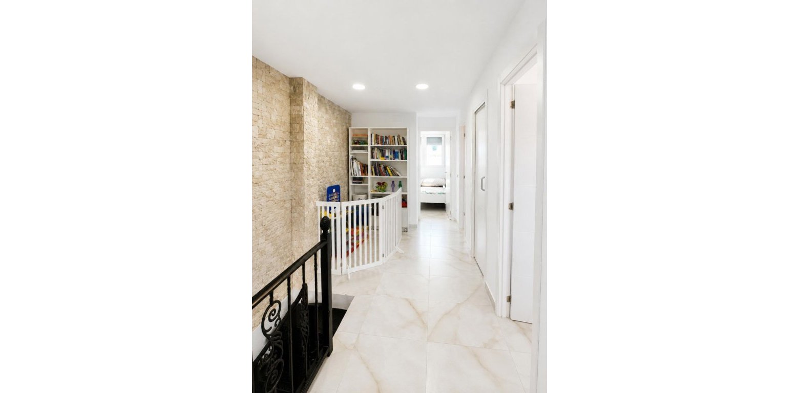 Resale - Townhouse - Los Balcones