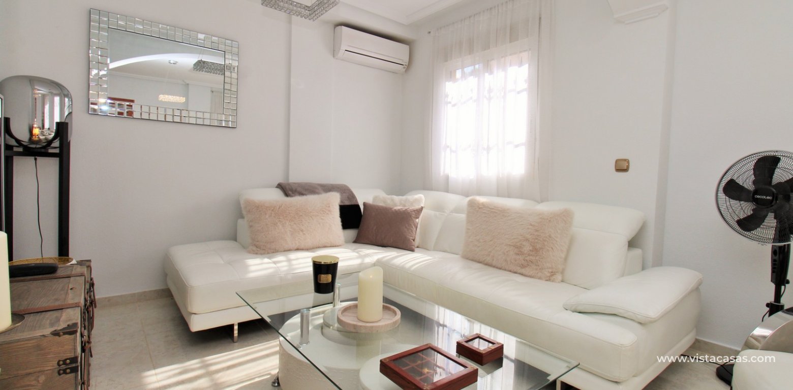Renovated Quad House for Sale in Pinada Golf Villamartin living area