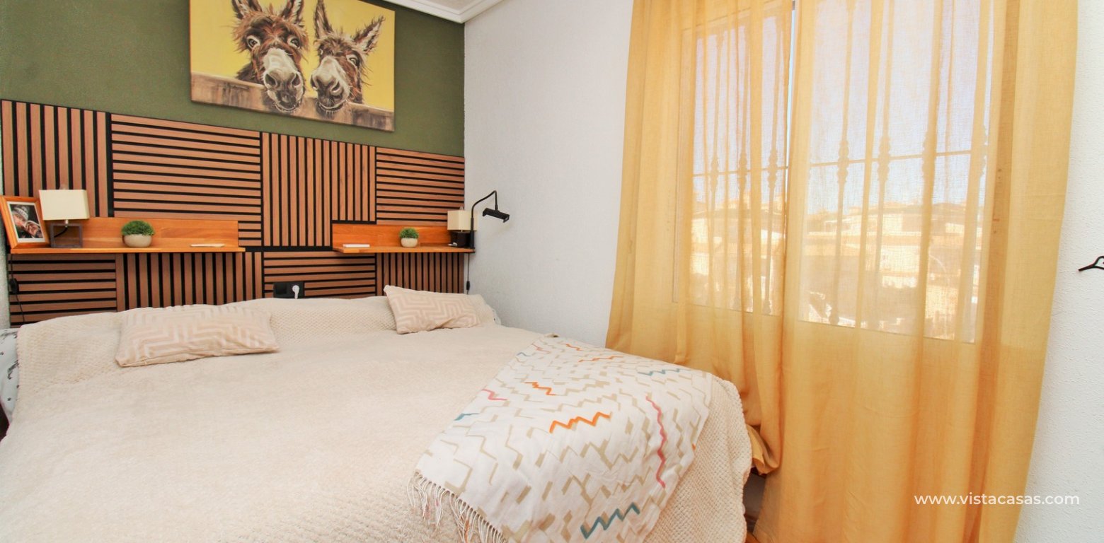 3 Bedroom Quad House with Solar Panels for sale in Villamartin master bedroom
