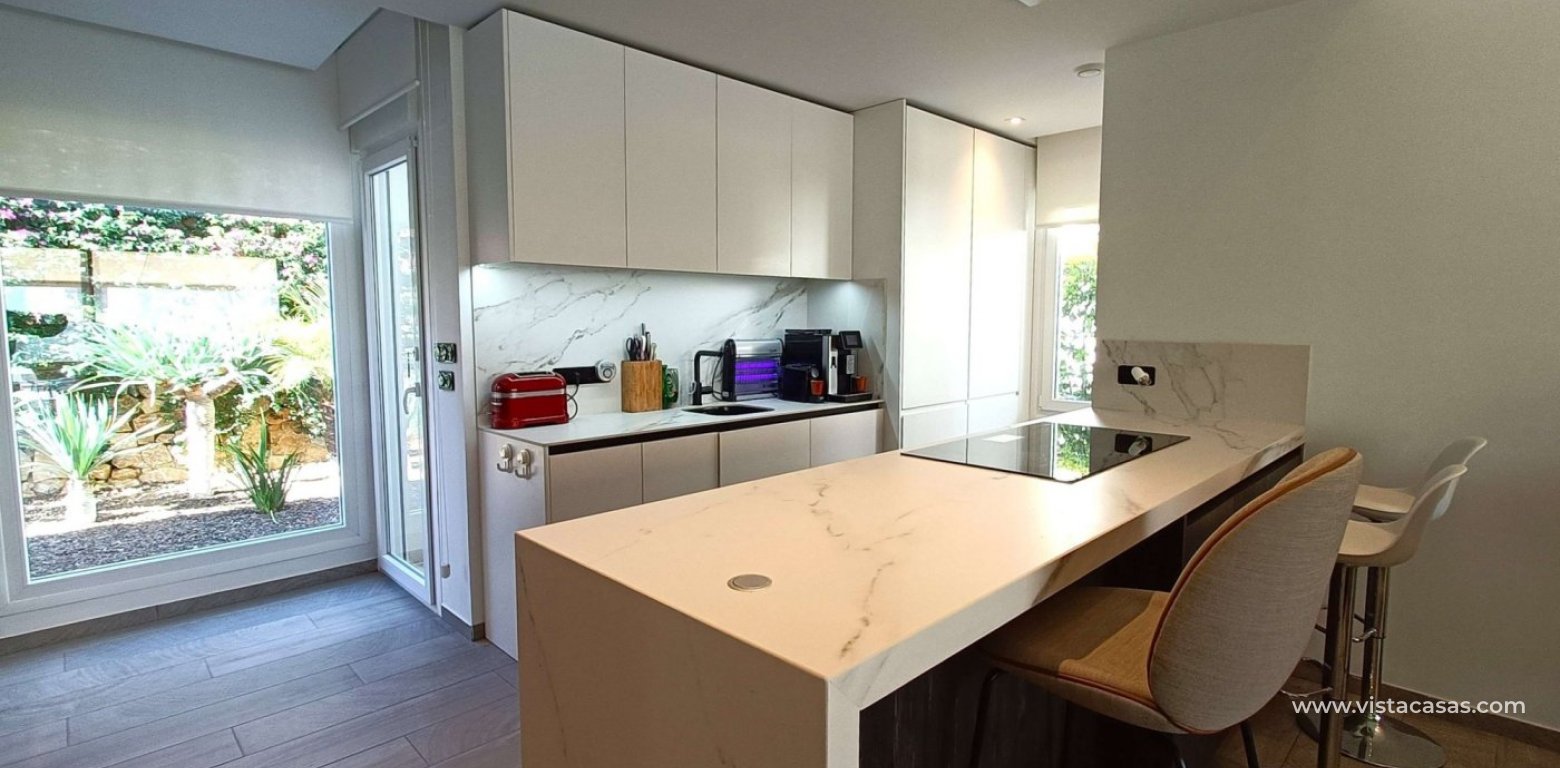 Sale - Villa - Algorfa - La Finca Golf Resort