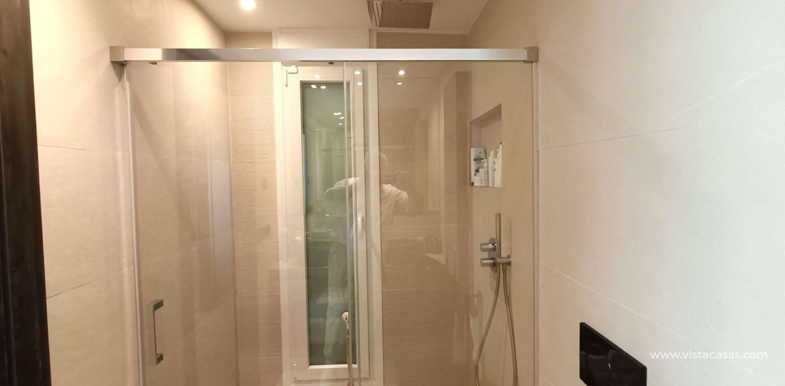 Sale - Villa - Algorfa - La Finca Golf Resort