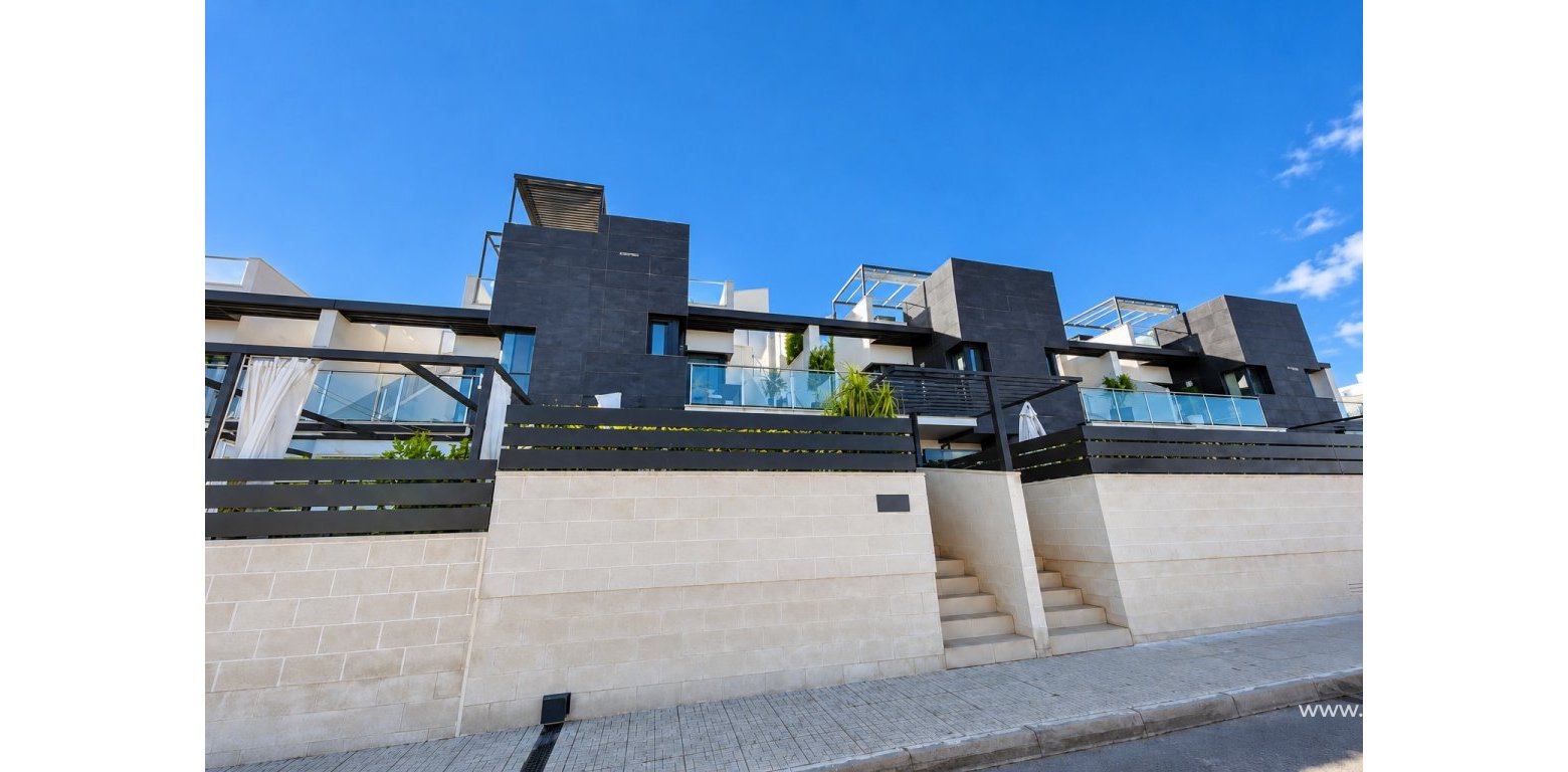 Sale - Townhouse - Villamartin