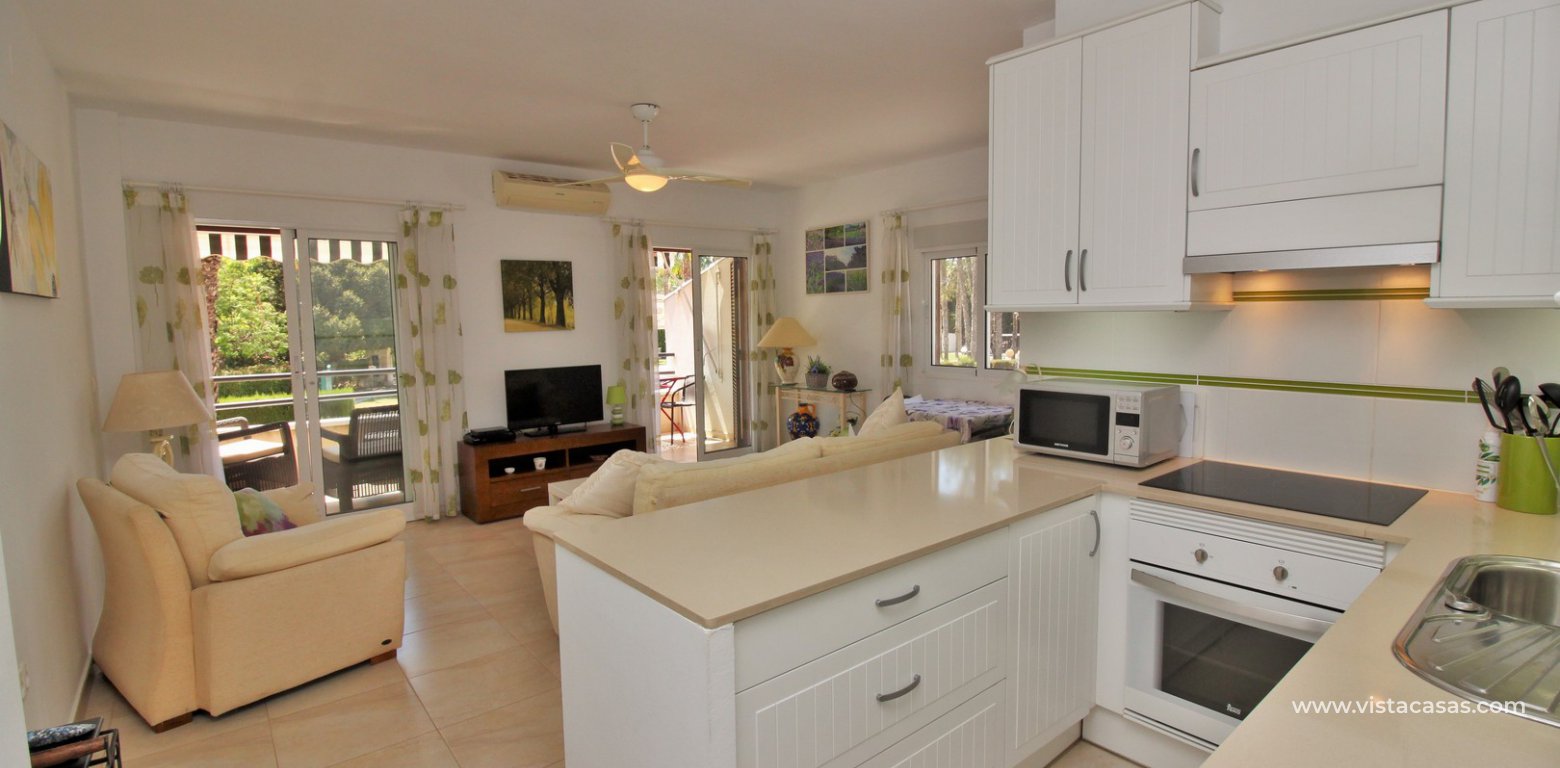 Apartment for sale in Las Brisas 2 Villamartin golf lounge-kitchen