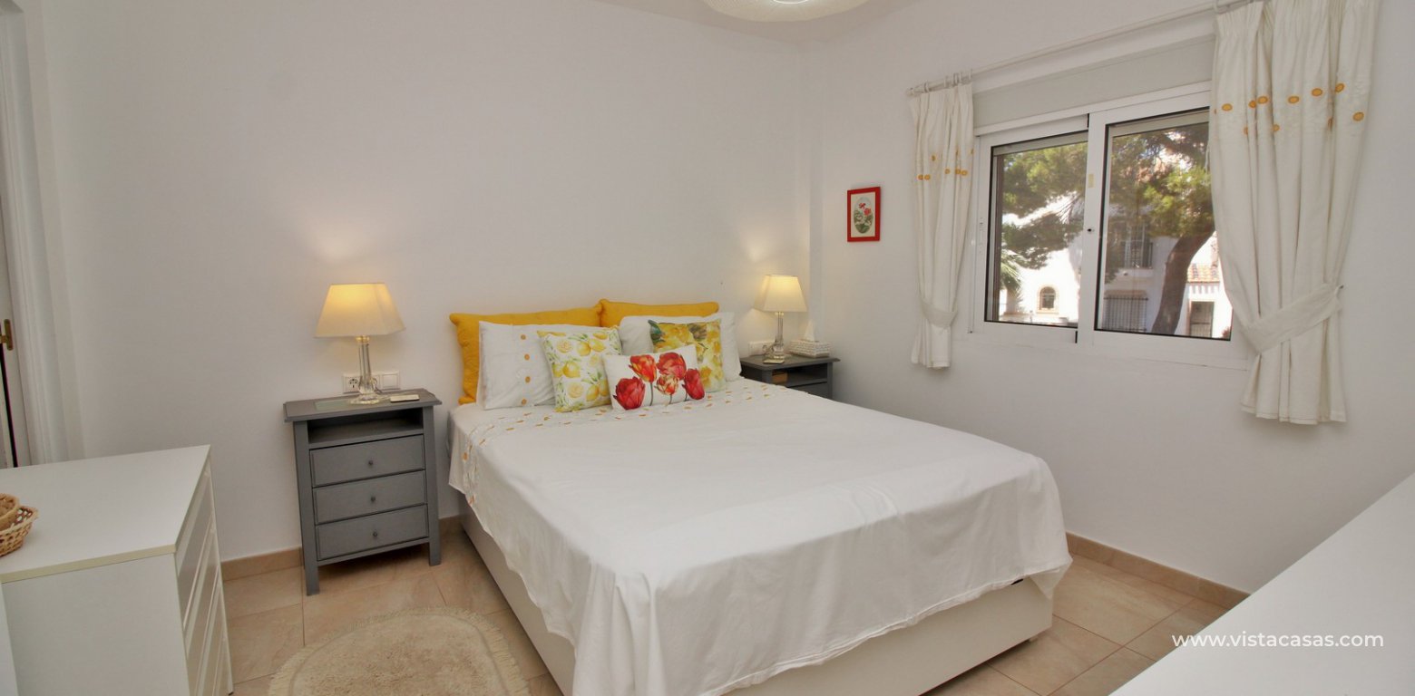 Apartment for sale in Las Brisas 2 Villamartin golf bedroom