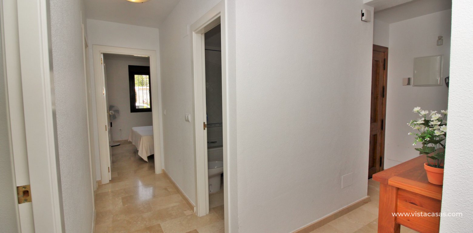 Ground floor 3 bedroom apartment for sale in Pau 8 Villamartin hallway