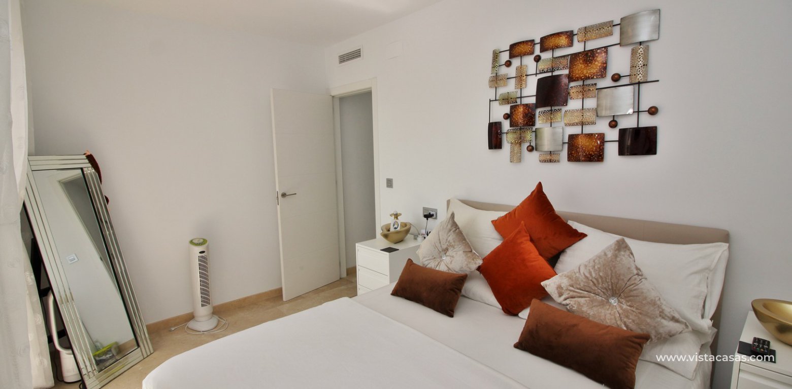 Apartment for sale Sungolf Beach Villamartin master bedroom 2