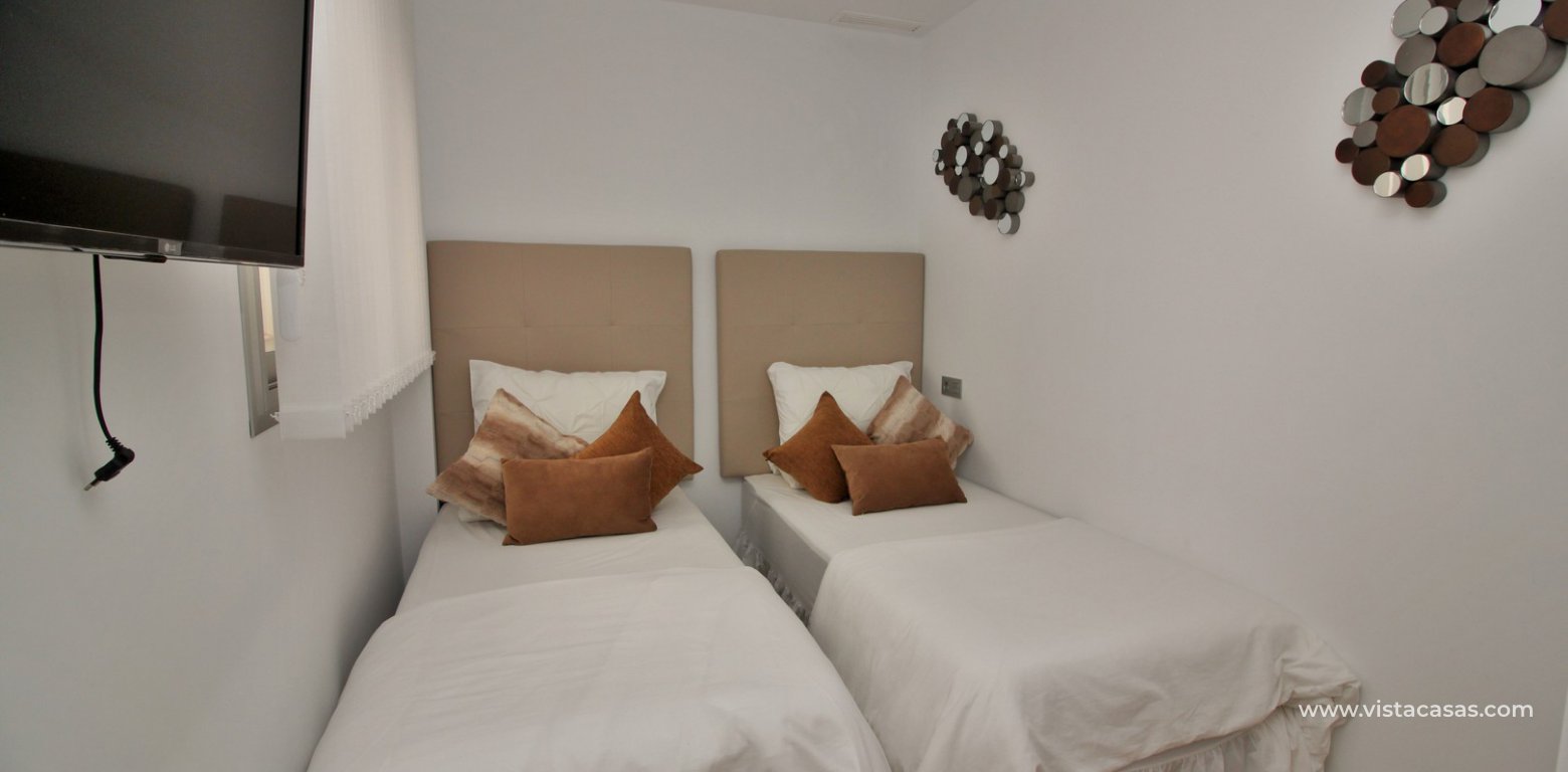 Apartment for sale Sungolf Beach Villamartin twin bedroom