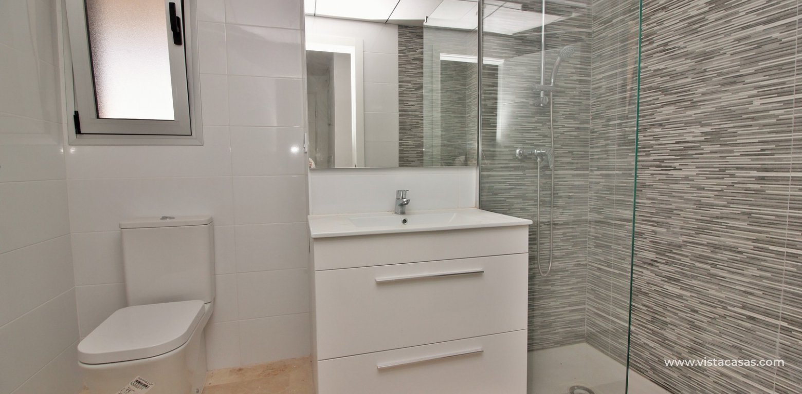 New build apartment for sale Villamartin Sungolf Beach bathroom