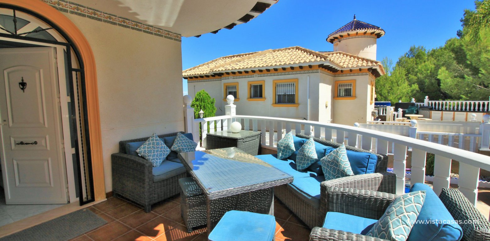 Detached villa for sale with private pool and tourist licence in Pinada Golf Villamartin terrace