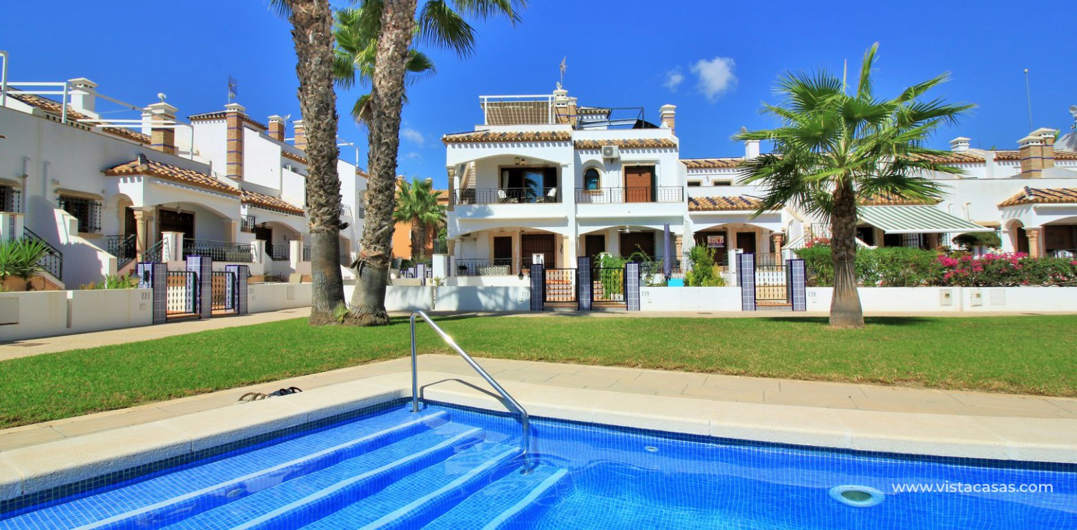 Top floor apartment for sale overlooking the pool Pau 8 Villamartin front