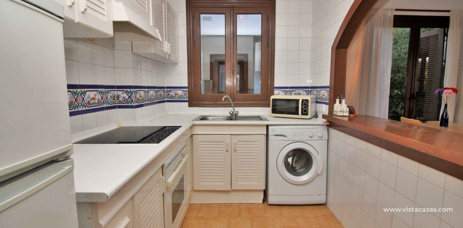 Apartment for sale with golf views and tourist licence Villamartin Plaza kitchen