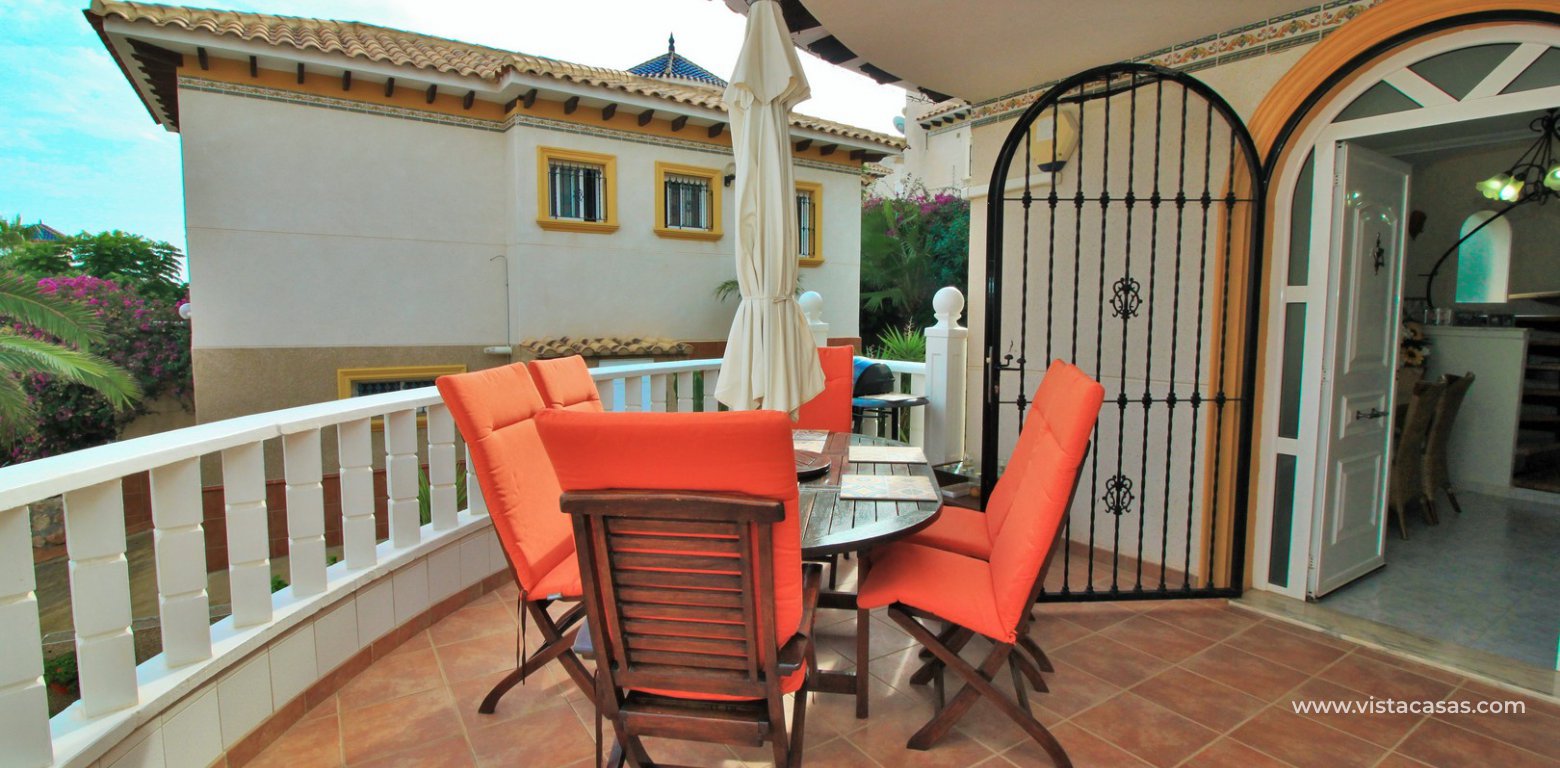 5 bedroom detached villa with garage for sale in Pinada Golf Villamartin terrace