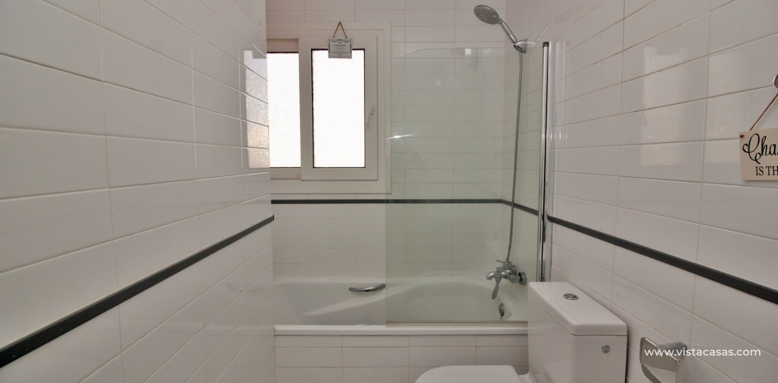 Duplex apartment for sale in Villamartin ensuite bathroom