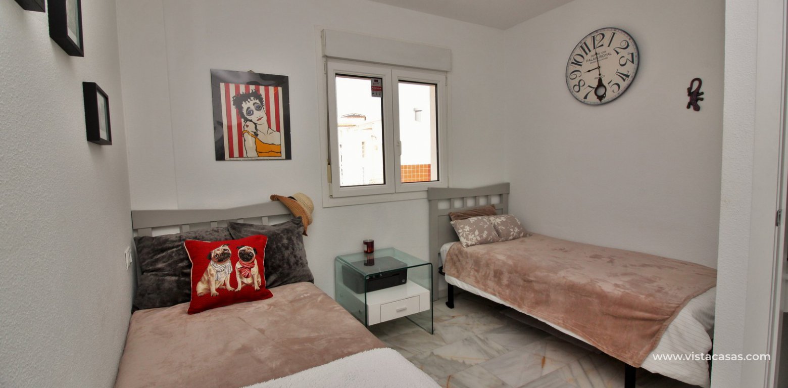 Duplex apartment for sale in Villamartin twin bedroom