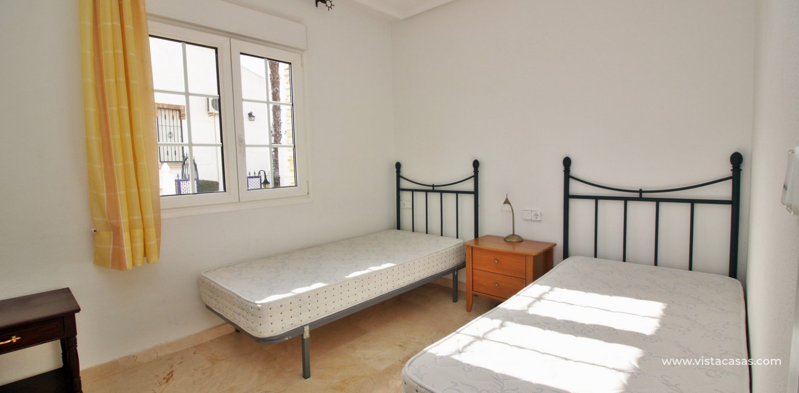 Ground floor apartment for sale Las Violetas Villamartin twin bedroom