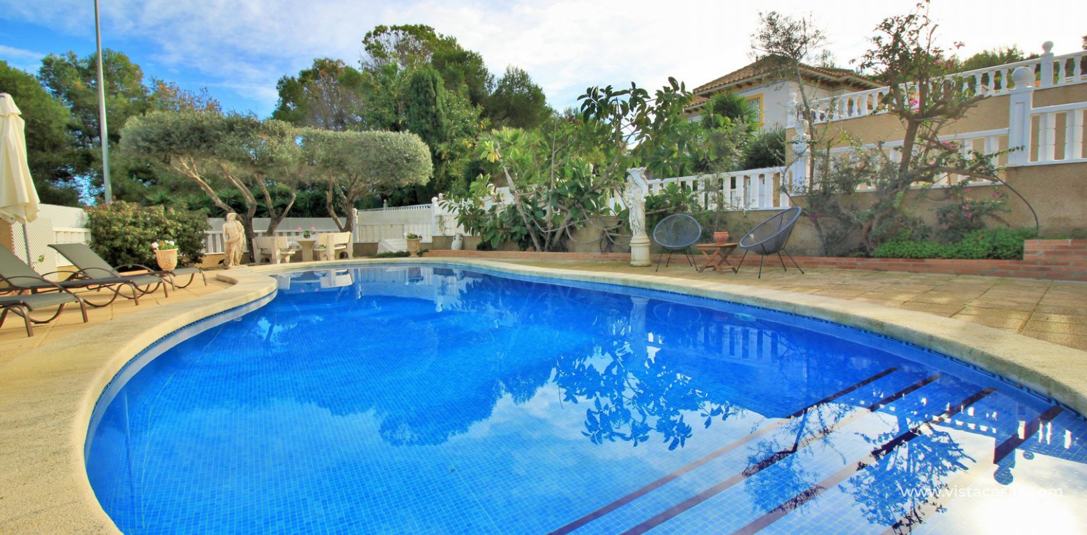 Detached villa with private pool and garage for sale Pinada Golf I Villamartin underbuild pool 2