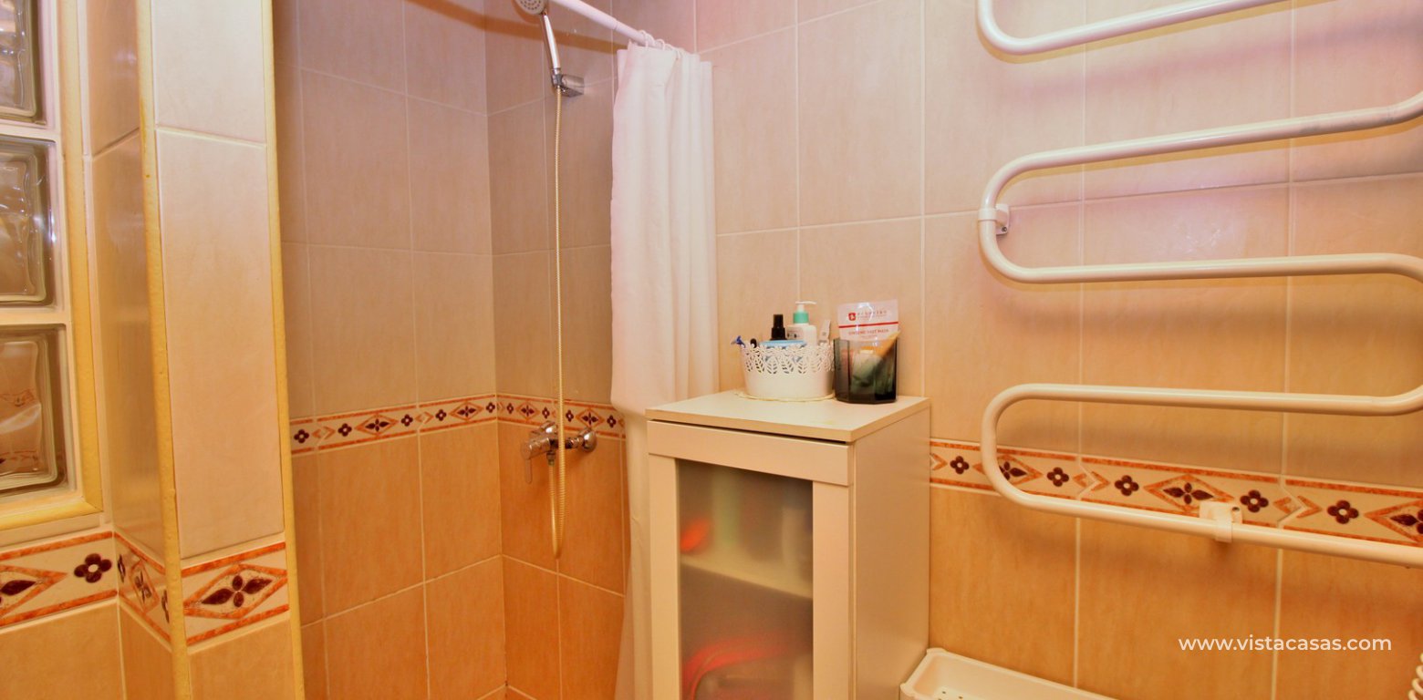 3 bedroom bungalow for sale Villamartin bathroom walk in shower