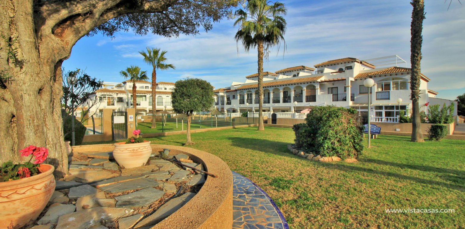 Townhouse for sale overlooking the pool R15 La Ciñuelica Punta Prima gardens