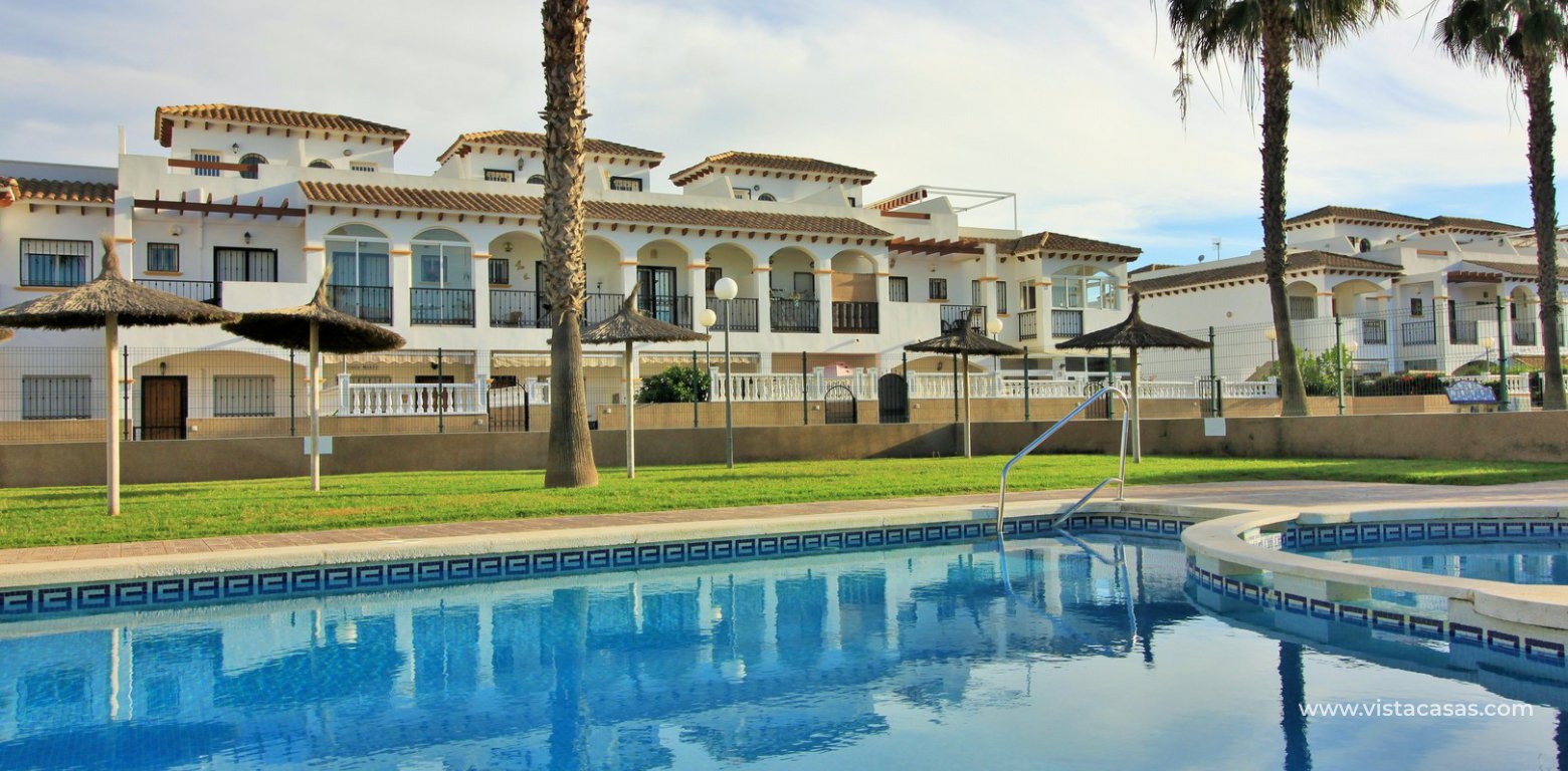 Townhouse for sale overlooking the pool R15 La Ciñuelica Punta Prima pool views 
