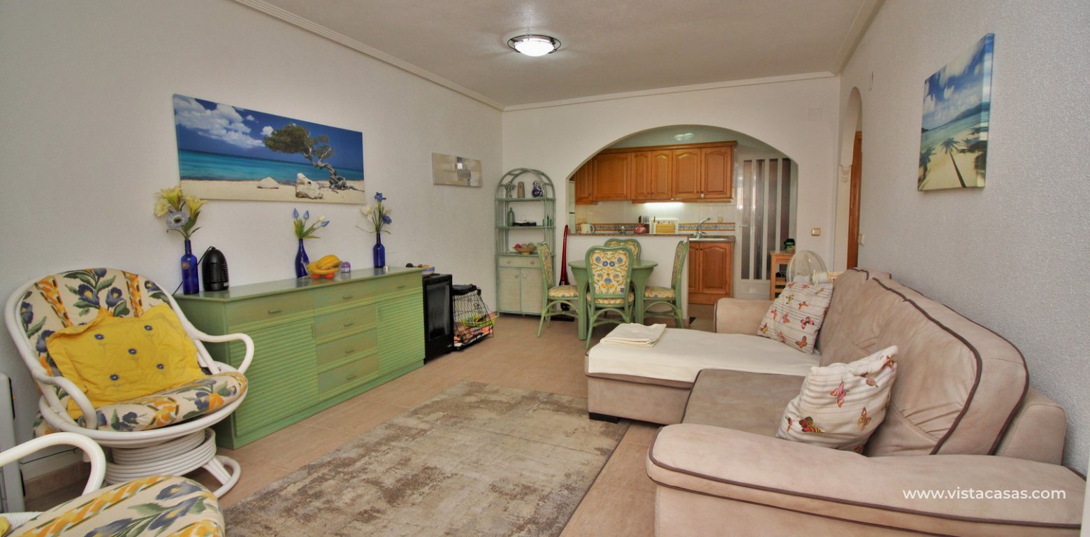 2 bedroom ground floor apartment for sale in Al Andaluza Villamartin lounge
